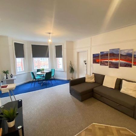 Seaside Escape In Central Bournemouth Spacious Stylish & Inviting Urban Heights Ngoại thất bức ảnh